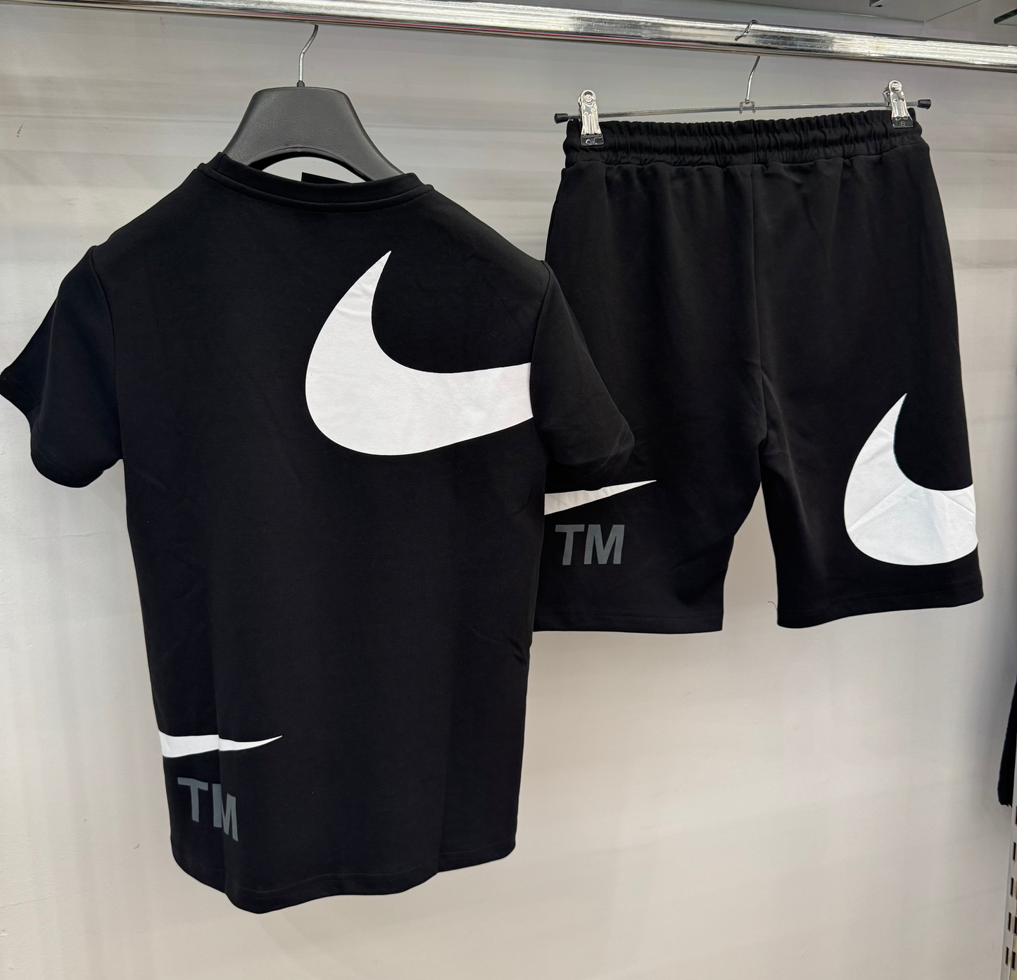 Σετ καλοκαιρινό Nike TM - Μαύρο