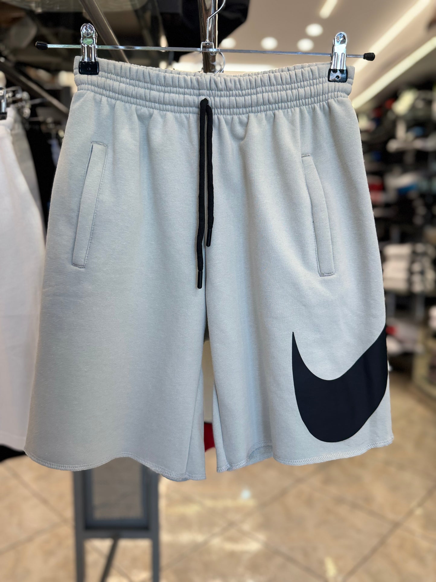 Σορτσάκι Nike - Γκρι